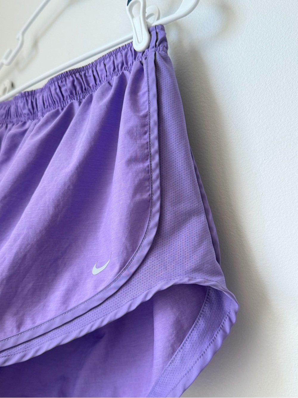 Nike Tempo Dri-FIT Running Shorts in Purple Size XL - Picture 2 of 5